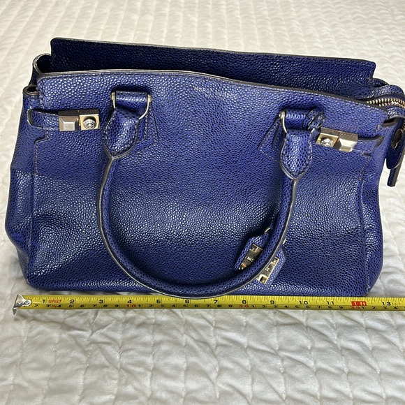 Henri Bendel Carlyle Caviar Bag - Picture 12 of 14